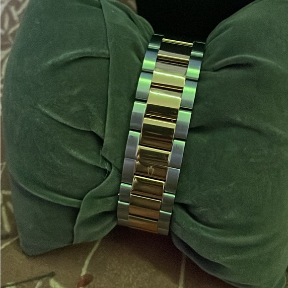 Bulova watch - Picture 3 of 4